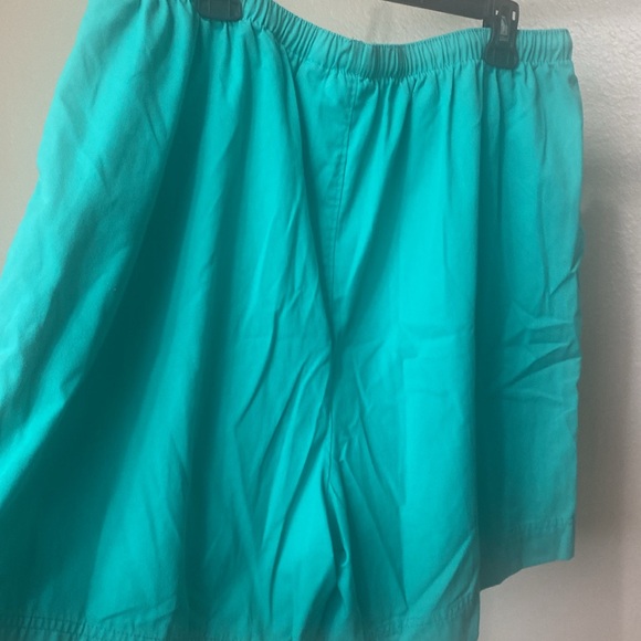 Coral Bay women’s shorts 2X - Picture 2 of 9